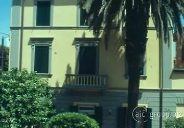 Hotel Vittoria Viareggio 3*,  Italien